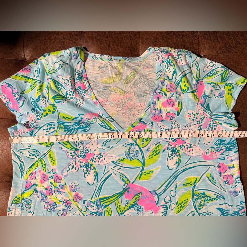Lilly Pulitzer Bali Blue Sway This‎ Way Etta Tshirt Vneck Women’s XL 100%cotton - Picture 5 of 8